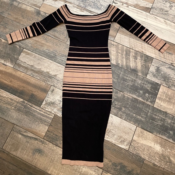 Mendocino Dress 👗 - Picture 1 of 1